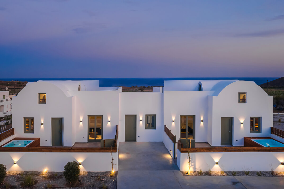 Acro Caldo Suites
