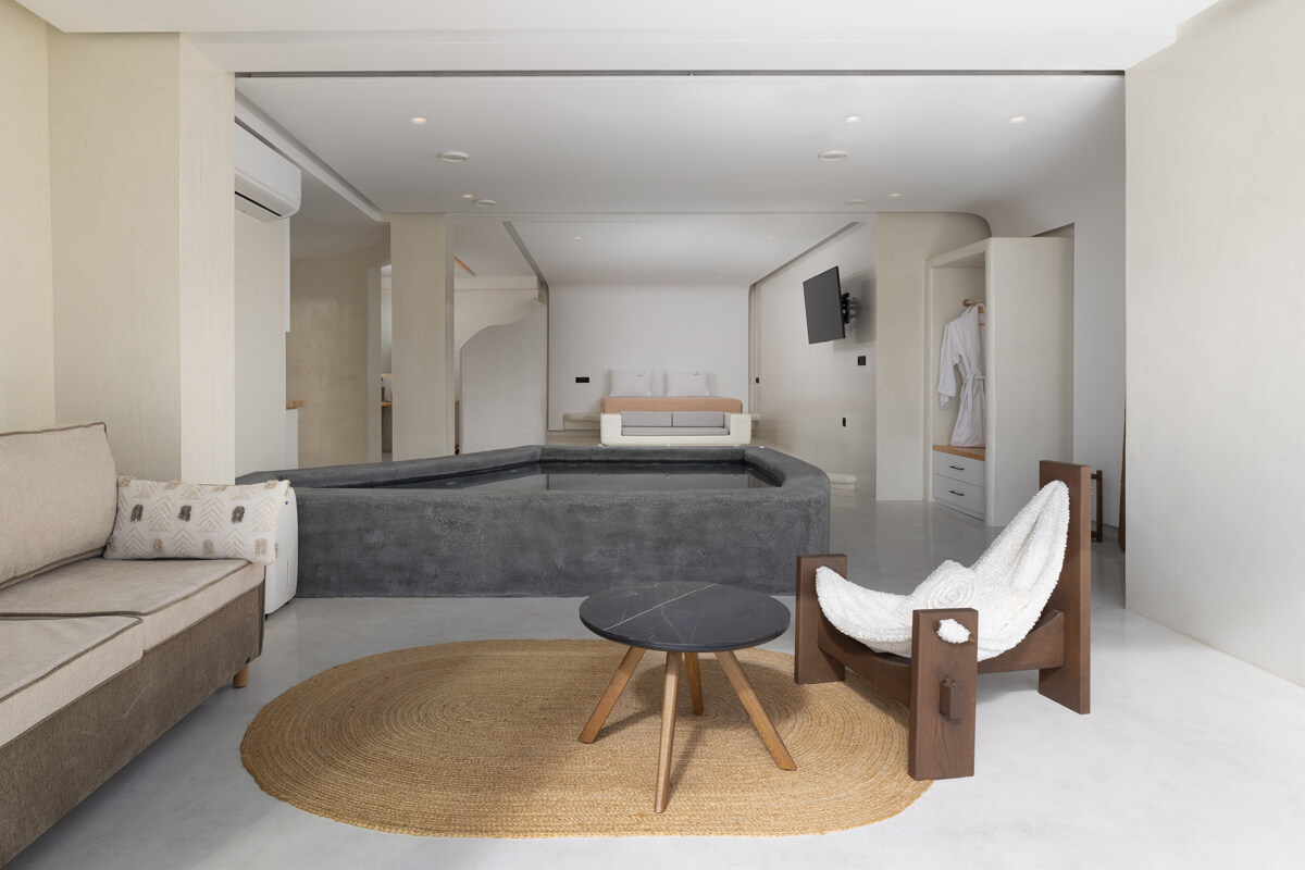 Acro Caldo Suites