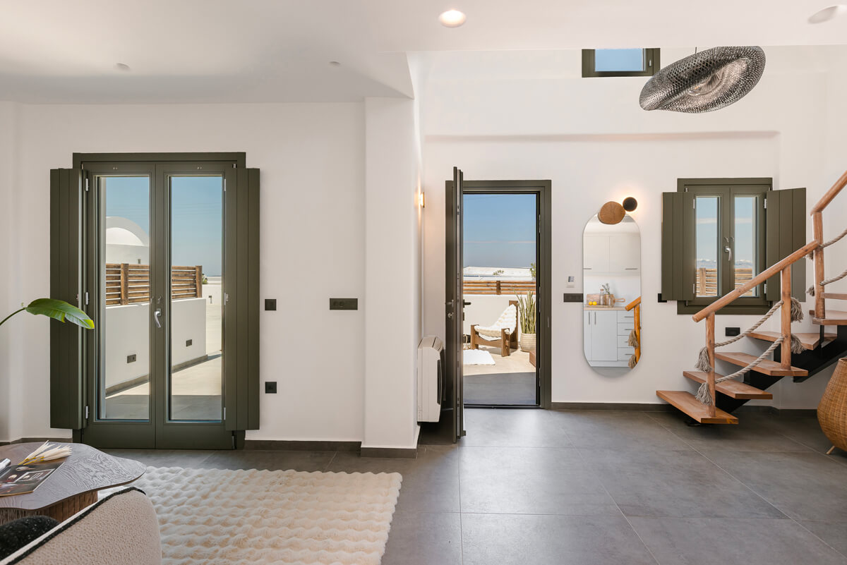 Acro Caldo Suites