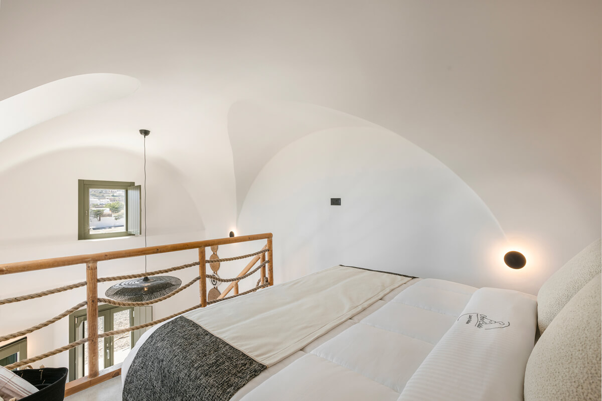 Acro Caldo Suites
